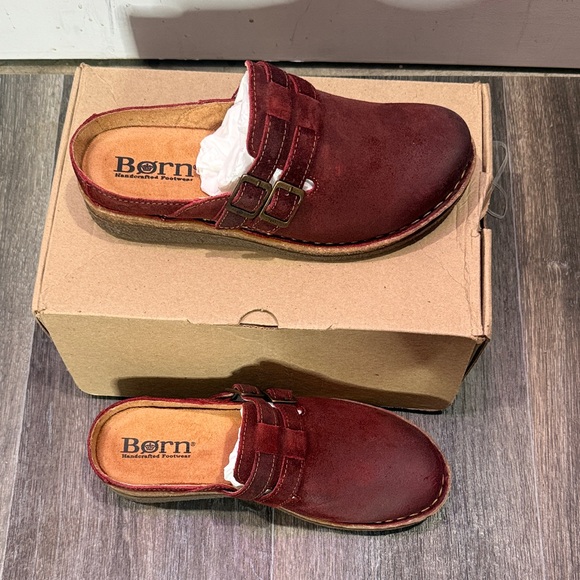 Born the Cort Clog in Burgundy Slip-On Leather Clogs with Buckles Sz 8 - Picture 2 of 7